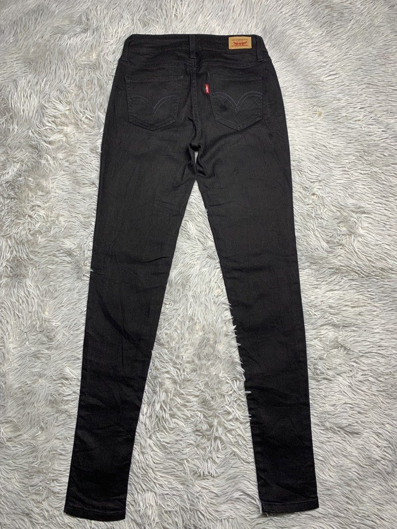 Levis 535 for Women (Category: Jeans) located in Bacolod City. Submitted by ocean_us (Listing ID 1468154214, Image 1). Description: Levis 535 for Women ____________________________ Details: ▪️Size on tape: 25 ▪️Dimes 25 x 38 ▪️Hem 4.25 ▪️Good as new ▪️Php 799 ▪️PLUS SHIPPING FEE Pm, Thanks ✅We ship Nationwide via Jnt Express ✅We do video call for assurance 📍Bacolod City Negros Occidental.
