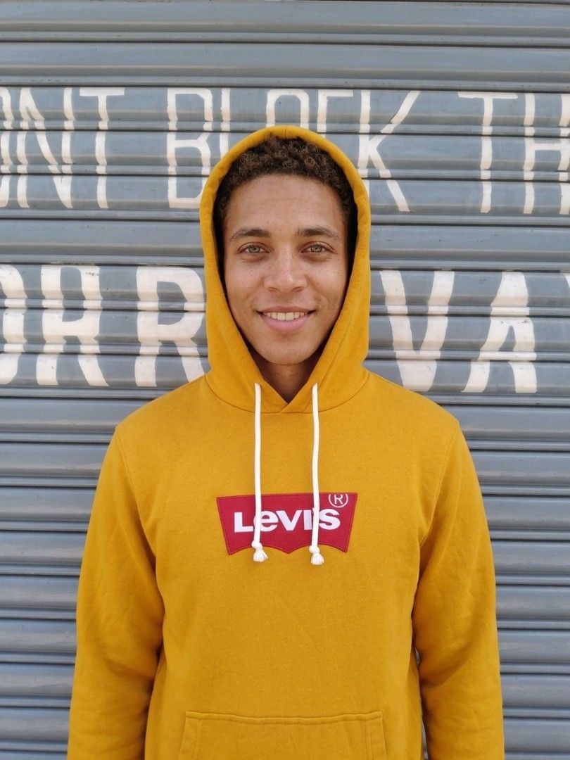 Levi's Hoodie Jacket "Mustard Yellow" (Category: Activewear) located in Manila. Submitted by gentlestone1998 (Listing ID 1468178377, Image 1). Description: Levi's Hoodie Jacket "Mustard Yellow" Size XS on tag Best fit in Medium Excellent condition No issue - 699 + Shipping fee📍 📩📩📩.