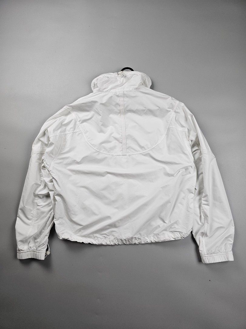 Light croped track jacket 8 (Category: Activewear) located in Cavite. Submitted by missyfhey (Listing ID 1468173368, Image 2). Description: Size 8 on dot and tag dimes: 21x22 No issue Like New excellent Condition color: 9.8/10.