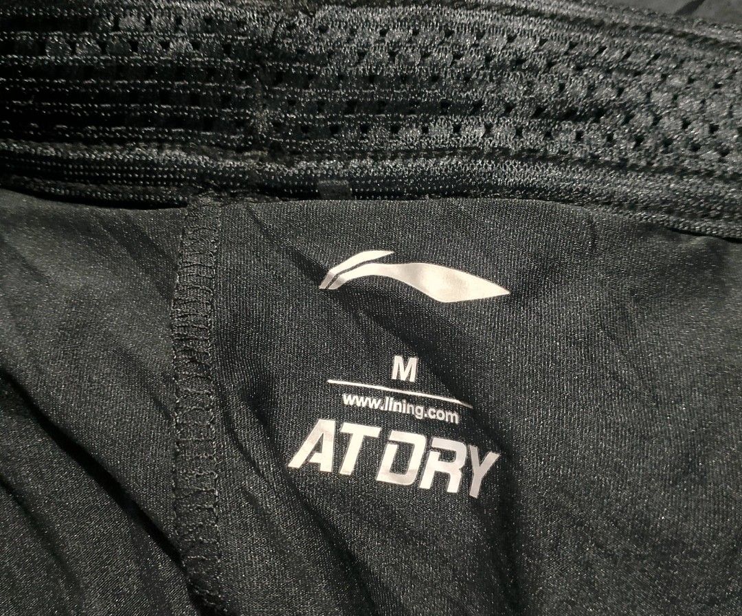 Li-Ning AT DRY Skort (Category: Activewear) located in Davao. Submitted by thrifttayo (Listing ID 1468211082, Image 2). Description: Medium on tag W 27-30 L 12.5 No Issue Excellent Condition .