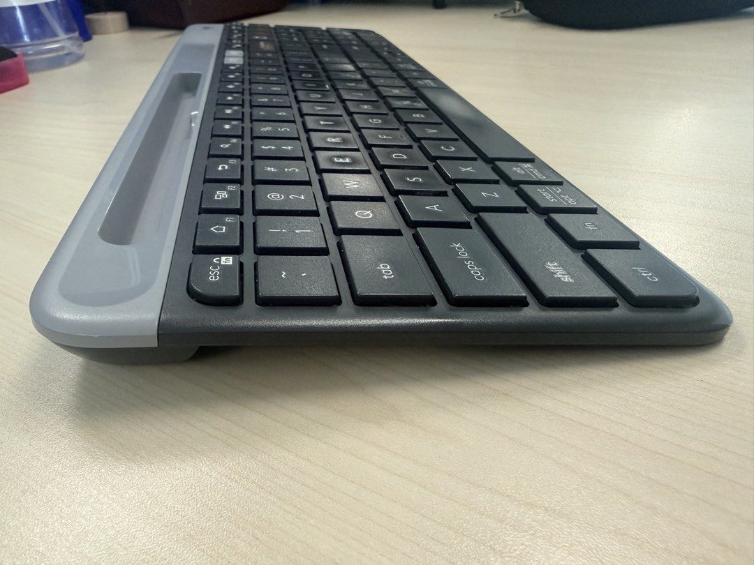 Logitech K580 Slim Wireless Keyboard (Category: Computer Keyboard) located in Pasig City. Submitted by vdejesus (Listing ID 1468074542, Image 2). Description: ⌨️ Logitech K580 Slim Multi-Device Wireless Keyboard (Graphite Gray) With FREE laptop stand. 📦 What’s Included: 1x Logitech K580 Wireless Keyboard (Graphite Gray) 1x USB Wireless Dongle Receiver ✨ Condition: Preloved / Great Condition: 100% fully functional with all keys responsive, clean 