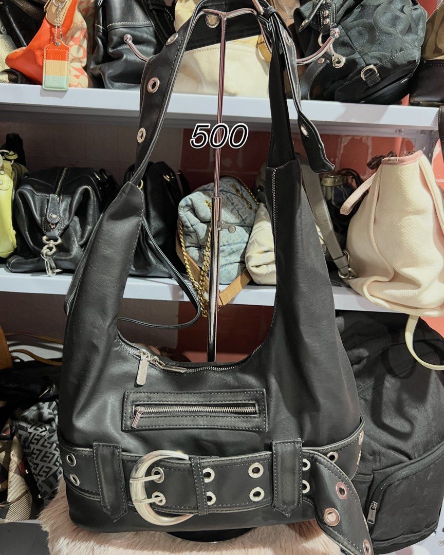 Long Champ (Category: Belt bags, Clutches and Pouches) located in Mandaue City. Submitted by angeloysug24515 (Listing ID 1468148115, Image 3). Description: 300-500 each can also do take all 3.5k.
