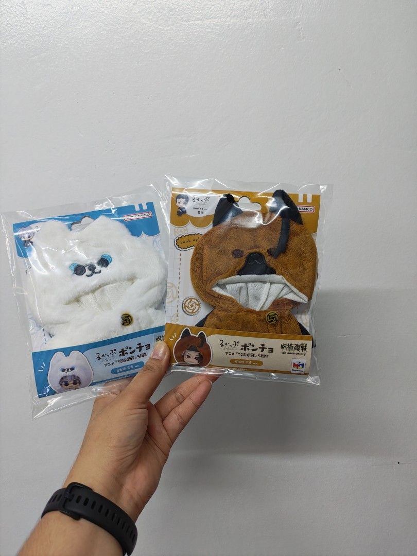 LOOK UP GOJO & GETO PONCHO (Category: Figurines & Statues) located in Caloocan City. Submitted by jowanas (Listing ID 1468233742, Image 1). Description: WTS LOOK UP PONCHO STSG 1 SET AVAILABLE : ₱2,250.00 SUGURU SOLO 1 AVAILABLE : ₱1,125.00 Brand new What you see is what you get ✨ On Hand ready to ship once paid. 📌 North Caloocan 🚚 Lalamove, JNT, LBC DM/COMMENT M TO CLAIM ✨ Happy Collecting ka-Collections! 😊.
