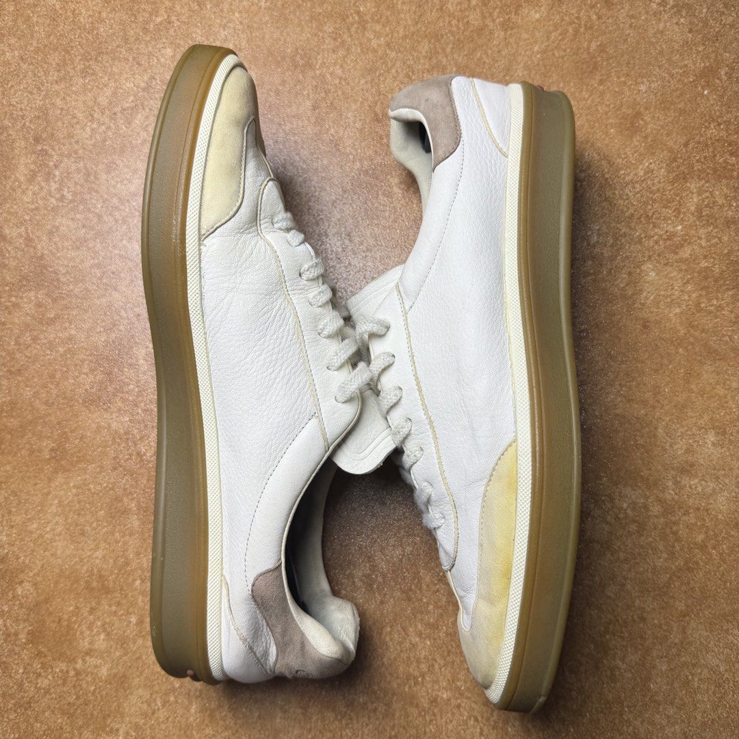 LORO PIANA TENNIS WALK (Category: Sneakers) located in Panabo. Submitted by shoerarefinds (Listing ID 1468279330, Image 3). Description: ĻÒŘÒ PÎAÑÄ “tennis walk” SIZE: EU 44 / 10 US / 28 CM Excellent Condition, minimal scratches LOCATION: PANABO CITY, DAVAO DEL NORTE, 8105 4600 FREESHIPPING .
