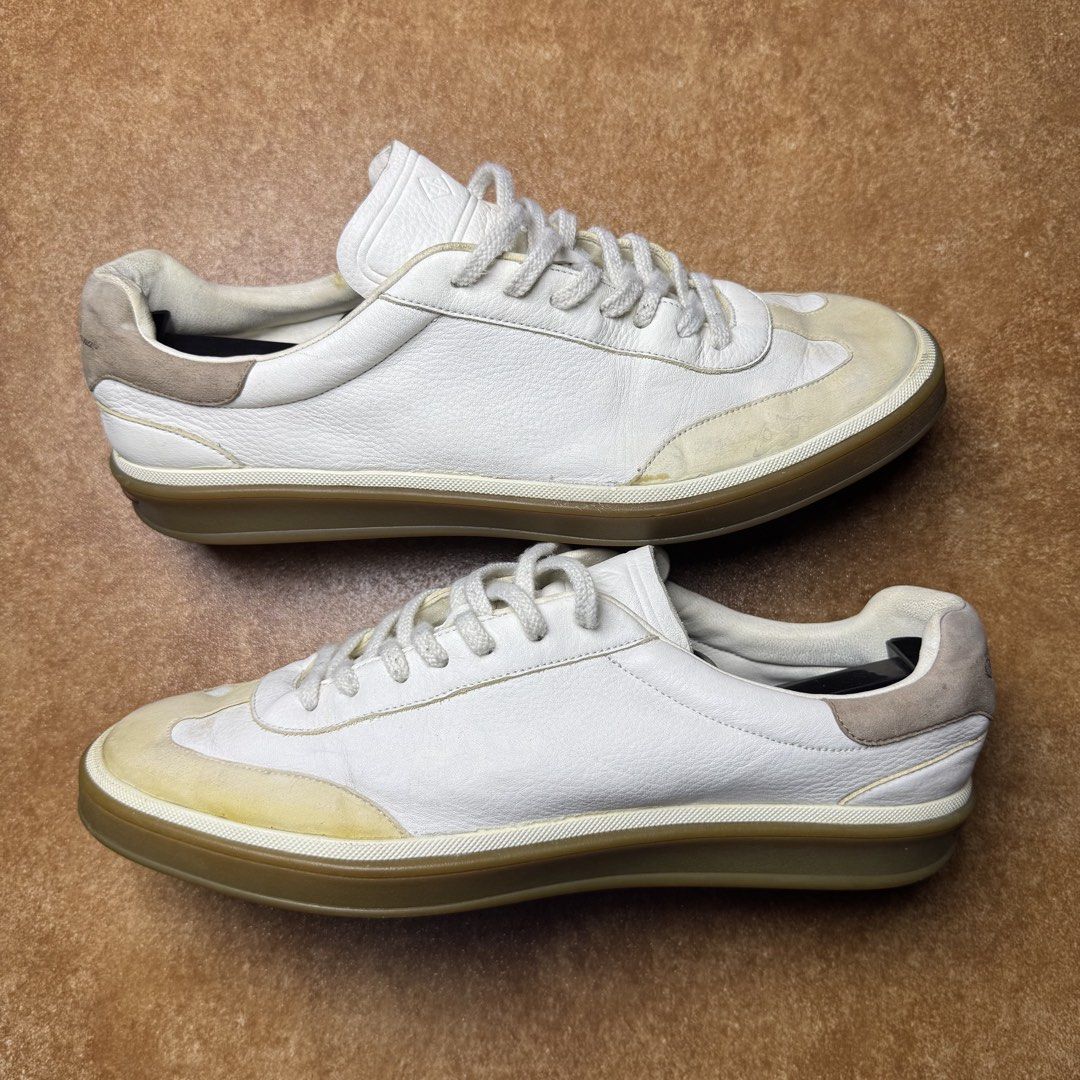 LORO PIANA TENNIS WALK (Category: Sneakers) located in Panabo. Submitted by shoerarefinds (Listing ID 1468279330, Image 1). Description: ĻÒŘÒ PÎAÑÄ “tennis walk” SIZE: EU 44 / 10 US / 28 CM Excellent Condition, minimal scratches LOCATION: PANABO CITY, DAVAO DEL NORTE, 8105 4600 FREESHIPPING .