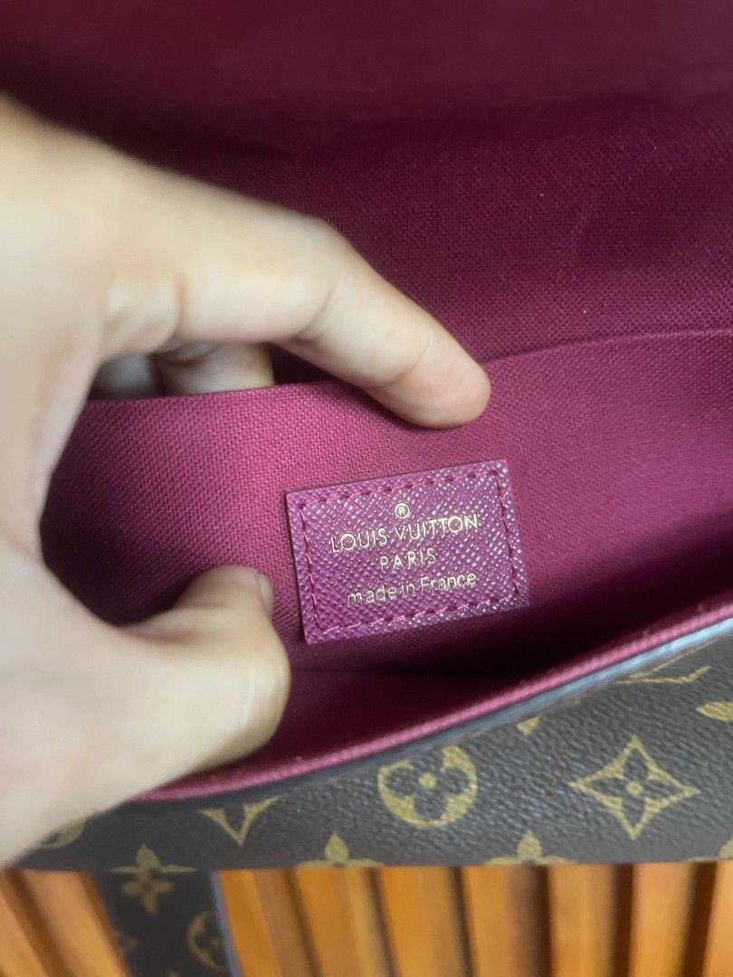LOUIS VUITTON (Category: Cross-body Bags) located in Legazpi City. Submitted by nashaiza (Listing ID 1468114840, Image 3). Description: LOUIS VUITTON Coded Made in France Excellent Condition No issue *authenticity not guarantee *no return, no exchange MOP: GCash Courier: J&T Express.