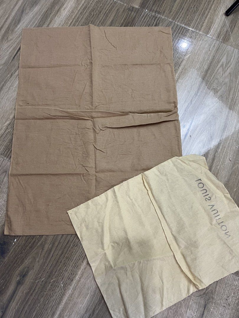 LOUIS VUITTON dust bag (Category: Luxury Accessories) located in Bulacan. Submitted by letsfindukaywithme (Listing ID 1468171166, Image 3). Description: 2 pcs LV Dust Bag Big: 18x13" Small: 12x8" Like new No issue +sf payment first Ship via J&T .