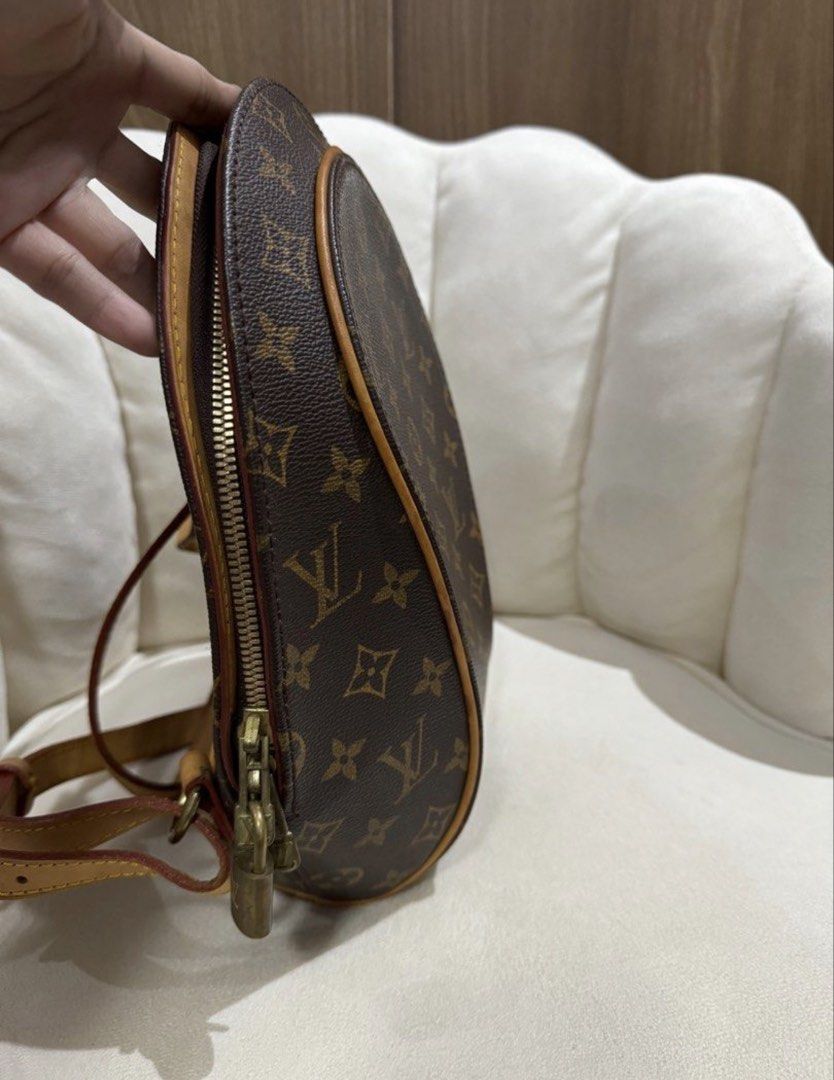 Louis Vuitton Ellipse Backpack Women (Category: Backpacks) located in Rizal. Submitted by caintarizal2024 (Listing ID 1468155675, Image 2). Description: FOR SALE: LV MONOGRAM ELLIPSE BACKPACK FOE WOMEN ✨ Classy look for your everyday OOTD! Selling this brown monogram mini backpack in good condition. A stylish, luxury-inspired design perfect for casual outings, shopping, travel, and everyday use. Details: * 🤎 Classic brown monogram design * ✨ Tan