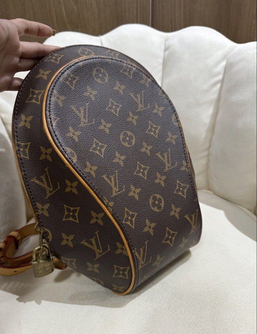 Louis Vuitton Ellipse Backpack Women (Category: Backpacks) located in Rizal. Submitted by caintarizal2024 (Listing ID 1468155675, Image 3). Description: FOR SALE: LV MONOGRAM ELLIPSE BACKPACK FOE WOMEN ✨ Classy look for your everyday OOTD! Selling this brown monogram mini backpack in good condition. A stylish, luxury-inspired design perfect for casual outings, shopping, travel, and everyday use. Details: * 🤎 Classic brown monogram design * ✨ Tan