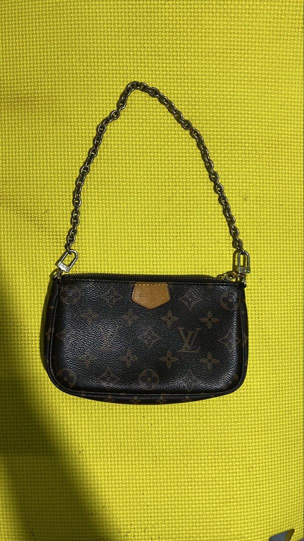 Louis Vuitton Monogram Multi Pochette (Category: Luxury Bags & Wallets) located in Madridejos. Submitted by ukaydecebu_ii (Listing ID 1468168547, Image 2). Description: .