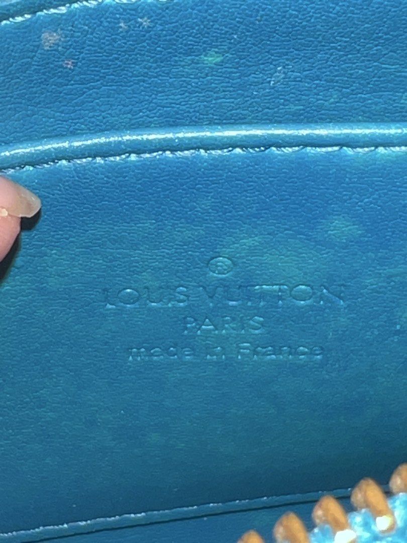 Louis Vuitton monogram vernis trousse cosmetic pouch (Category: Luxury Bags & Wallets) located in Iloilo. Submitted by aquarius_rising (Listing ID 1468159261, Image 3). Description: 100% authentic Louis Vuitton Monogram Vernis Trousse Cosmetic Pouch Color changes due to lighting has blue and green hue Can buy an insert and make it a cross body Date code SN4020 Comes with dust bag FREE SHIPPING Rfs: decluttering .