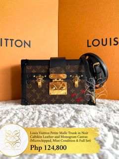 (Category: ) located in . Submitted by belles_lux_closet (Listing ID 1468119587, Image 1). Description: .