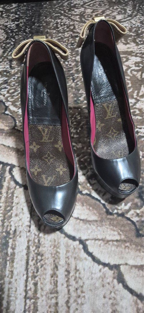 louis vuitton platform pumps (Category: Heels) located in Balanga. Submitted by chaneldiorlegit (Listing ID 1468257274, Image 2). Description: size 7.5 authentic .