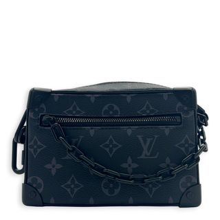 (Category: ) located in . Submitted by carousellluxury (Listing ID 1468119475, Image 1). Description: .