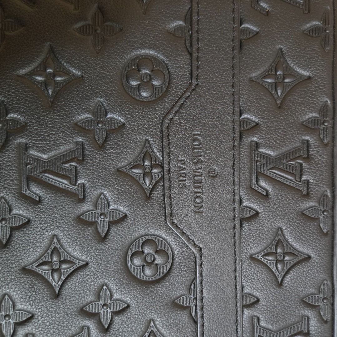 Louis Vuitton Trio Messenger Monogram Shadow (Category: Luxury Bags & Wallets) located in Muntinlupa City. Submitted by luxor.alt123158 (Listing ID 1468233363, Image 2). Description: -Used once, like new condition -With dustbag only -Open for meetup, delivery .