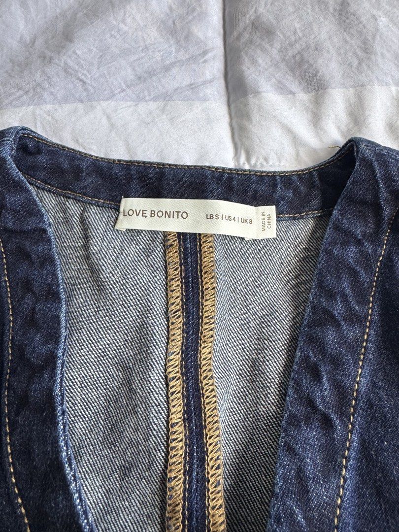 Love Bonito (Category: Blouses) located in Manila. Submitted by supermommm (Listing ID 1468116607, Image 3). Description: .
