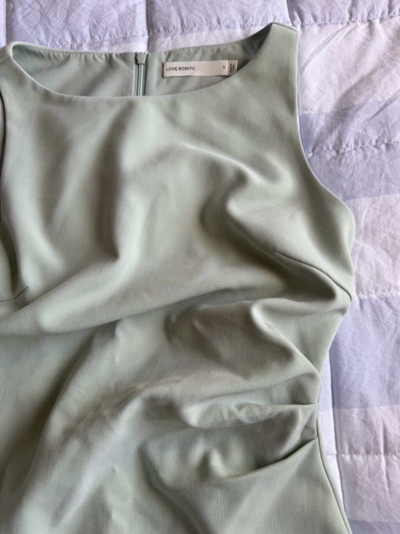 Love Bonito (Category: Dresses) located in Manila. Submitted by supermommm (Listing ID 1468116894, Image 3). Description: .