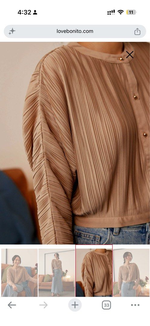 Love Bonito Relaxed Plisse Crop Jacket (Category: Coats, Jackets and Outerwear) located in Manila. Submitted by elaine.b (Listing ID 1468140718, Image 3). Description: Bought from Love Bonito SG for around 2700 pesos Rfs: no longer my style Used lightly twice Fits S best, can still fit xs and s/m .