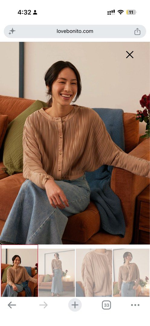 Love Bonito Relaxed Plisse Crop Jacket (Category: Coats, Jackets and Outerwear) located in Manila. Submitted by elaine.b (Listing ID 1468140718, Image 1). Description: Bought from Love Bonito SG for around 2700 pesos Rfs: no longer my style Used lightly twice Fits S best, can still fit xs and s/m .