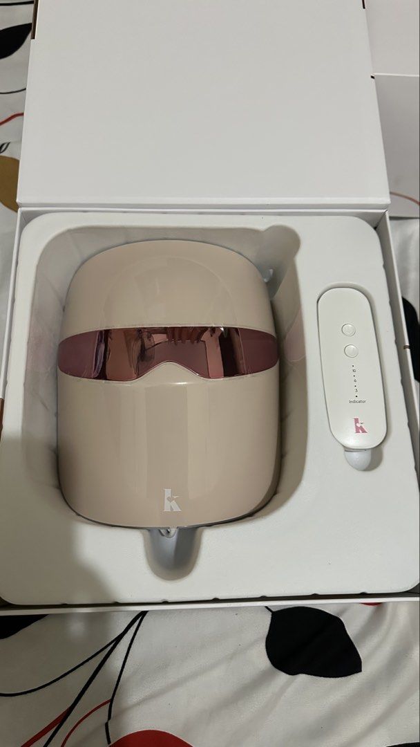 Love K-derma LED Light Mask (Category: Face Care) located in Manila. Submitted by be11igerent (Listing ID 1468230587, Image 3). Description: 50% off the Orange app price!!! - Authentic Love K-derma LED Light Therapy Mask designed for clearer skin - Easy-to-use at home with multiple indicator settings - Includes LED mask and handheld controller - Comes with charging cable, storage pouch, and user manual - Complete with original retail box.