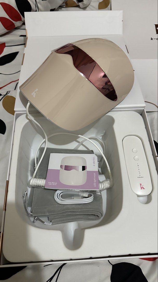 Love K-derma LED Light Mask (Category: Face Care) located in Manila. Submitted by be11igerent (Listing ID 1468230587, Image 2). Description: 50% off the Orange app price!!! - Authentic Love K-derma LED Light Therapy Mask designed for clearer skin - Easy-to-use at home with multiple indicator settings - Includes LED mask and handheld controller - Comes with charging cable, storage pouch, and user manual - Complete with original retail box.