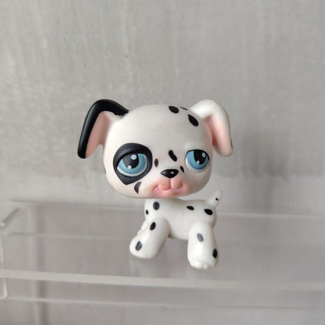 LPS littlest petshop dalmatian (Category: Figurines & Statues) located in Silang. Submitted by EkonomikaPH (Listing ID 1468132100, Image 1). Description: *SELF AUTHENTICATE* when in doubt, do not submit an offer Pass sa lowballers NO reasonable offer, NO Reply ❤️SUBMIT the stated price using the MAKE OFFER tab For decisive buyers only ALL photos posted Bawal sa entitled & sa walang common courtesy jusko po 😅.
