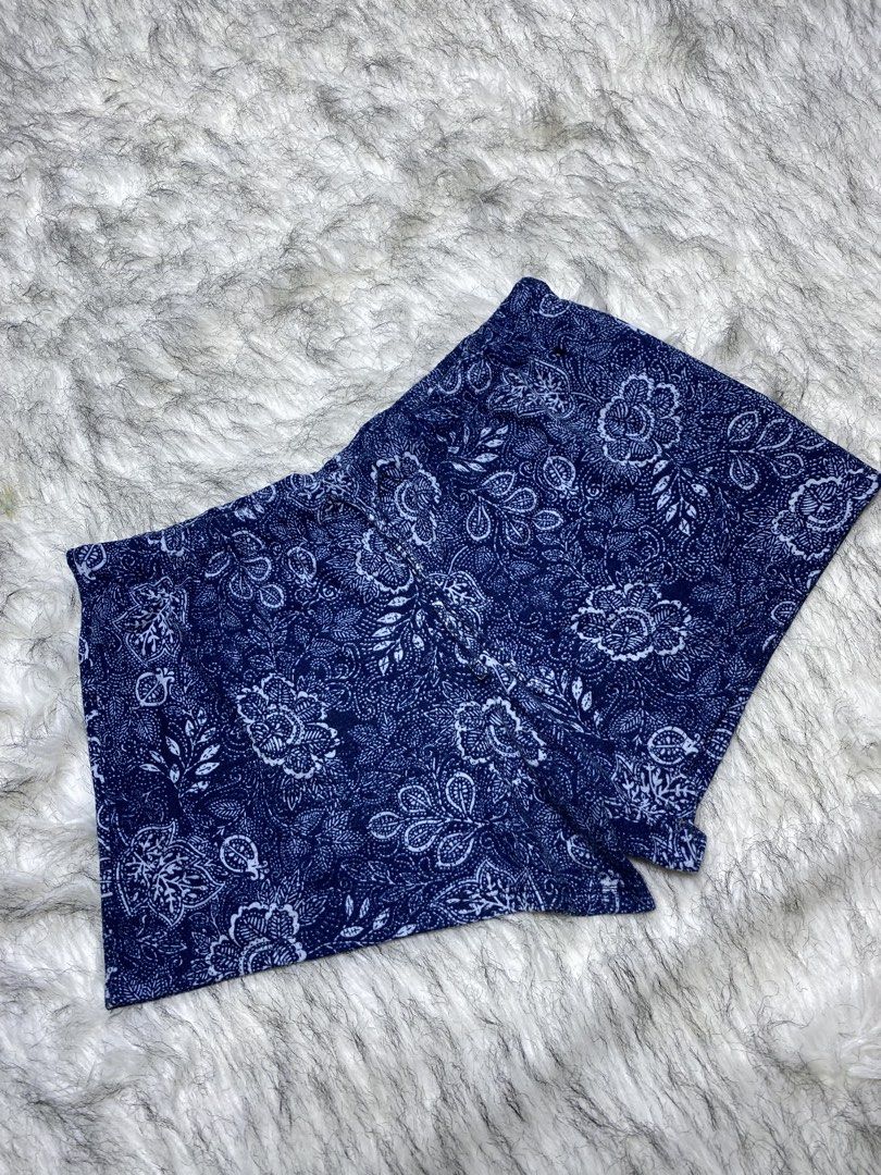 Lucky brand (small/medium) (Category: Shorts) located in Manila. Submitted by csjlgen (Listing ID 1468174920, Image 2). Description: .