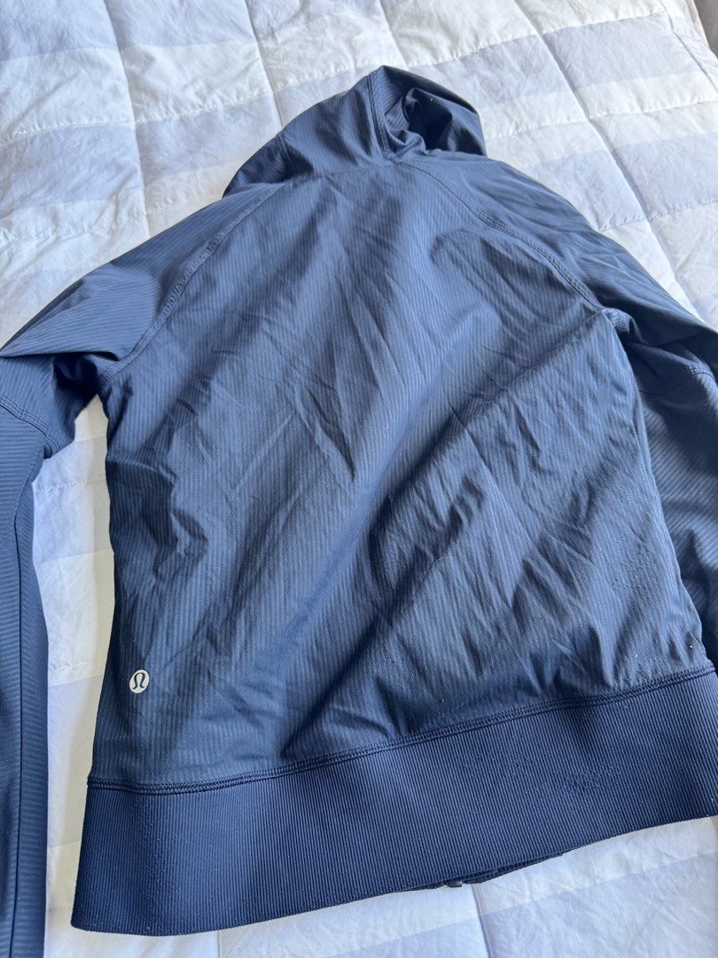Lululemon (Category: Activewear) located in Manila. Submitted by supermommm (Listing ID 1468117332, Image 3). Description: .