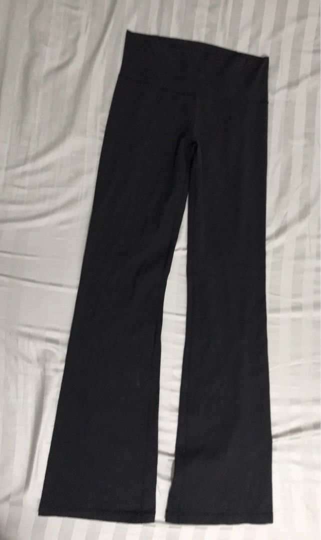 Lululemon Flared Pants (Category: Activewear) located in Manila. Submitted by freshlemon58885 (Listing ID 1468278230, Image 1). Description: Missing Dot If base on Dot size maybe 10/12 Length:48inch Width-15.5 Laid Flat Minimal issue crack print Color may vary due to lighting .