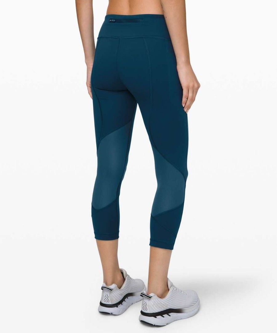 LULULEMON PACE RIVAL CROP* 22" (Category: Activewear) located in San Pedro. Submitted by cyanide.slug.cat (Listing ID 1468184499, Image 2). Description: small 26-30" waist 28" length.