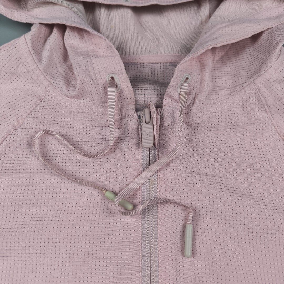Lululemon Pack Light Pullover Hoodie (Women's) (Category: Coats, Jackets and Outerwear) located in General Mariano Alvarez. Submitted by rammrtnz (Listing ID 1468160890, Image 3). Description: Lululemon Pack Light Pullover Hoodie (Women's) Lightweight/Quick dry Breathable Packable (internal mesh pocket to create a backpack for easy carrying) Actual measurement: Width - 16.5inches Length - 22inches Note: Minimal issue sa back logo and minimal dirt