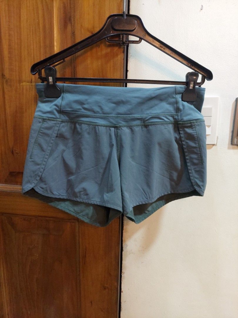LULULEMON RUN TIMES SHORTS (Category: Activewear) located in San Pedro. Submitted by cyanide.slug.cat (Listing ID 1468179400, Image 3). Description: medium may discoloration lang sa fabric sa punjo free na lang w any lululemon purchase.