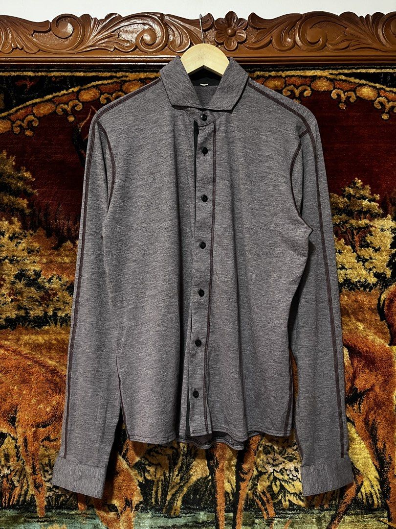 Lululemon Shirt (Category: Formal Shirts) located in Cebu City. Submitted by lottaloots.ceb14 (Listing ID 1468241717, Image 1). Description: Lululemon Shirt In excellent condition No issues Size L Dimensions: 20.5x27 Color rate: 9.9/10 750 + Shipping fee Location: Cebu.