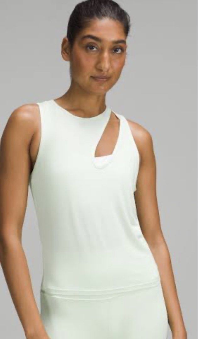 Lululemon top (Category: Sleeveless) located in Manila. Submitted by bellafleur (Listing ID 1468182825, Image 3). Description: .