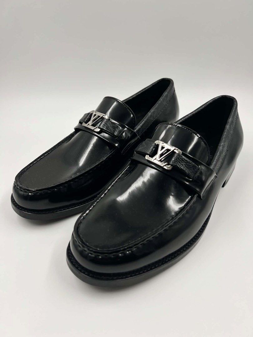 ▪️LV loafer shoes (Category: Sneakers & Footwear) located in Makati City. Submitted by aveltot_rig (Listing ID 1468178482, Image 3). Description: .