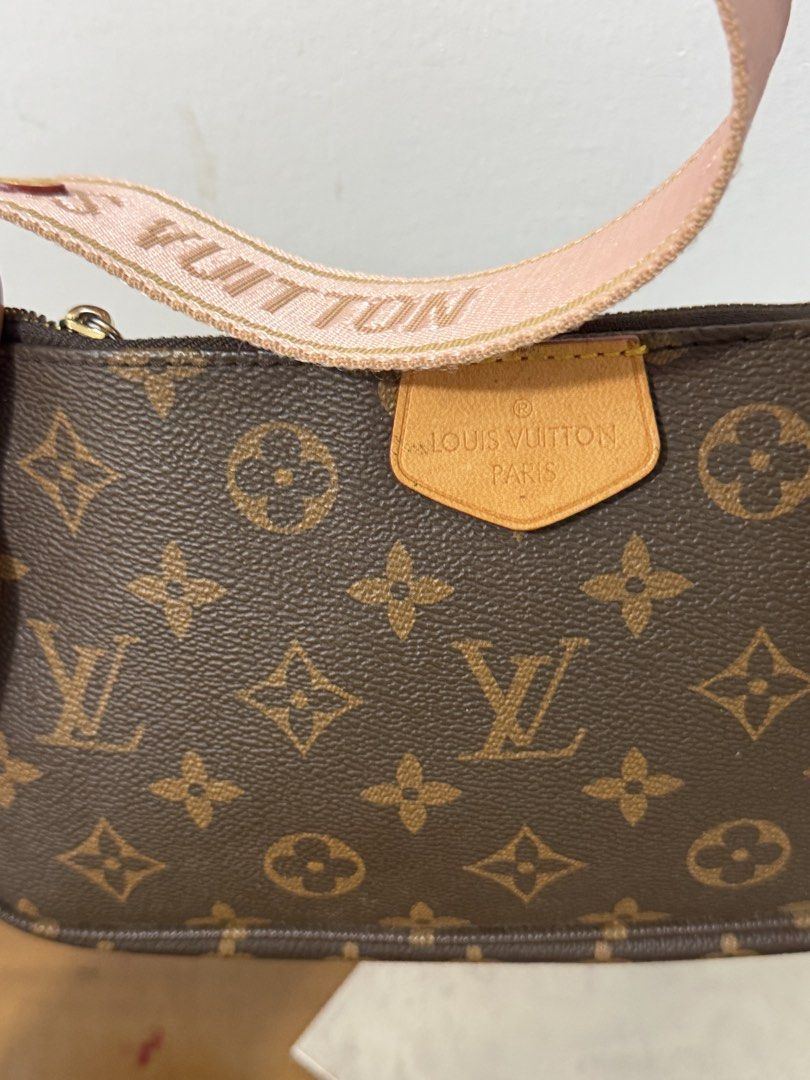 lv pochette (Category: Luxury Bags & Wallets) located in Manila. Submitted by prelovedbyramiah (Listing ID 1468241024, Image 2). Description: coded no flaws.