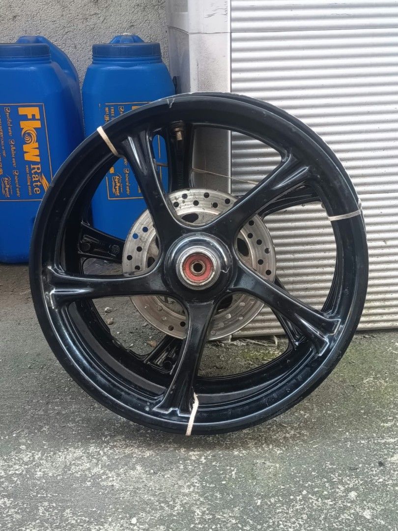 M3 stock mags (Category: Tires & Rims) located in Calumpit. Submitted by neroza04 (Listing ID 1468135225, Image 1). Description: M3 stock mags pwede ren swap sa stock mags ng mio soul i125 .