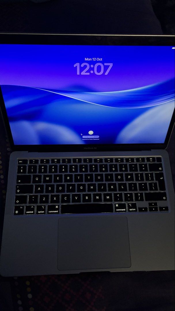 MacBook Air M1 (Silver) (Category: Laptops & Notebooks) located in Manila. Submitted by notsiissy (Listing ID 1468088199, Image 1). Description: • Model: MacBook Air M1 • Color: Silver • Bought: 2022 • Memory: 8GB • Storage: 245GB available • Condition: Good / well taken care of • No major issues • Smooth and fully functional.