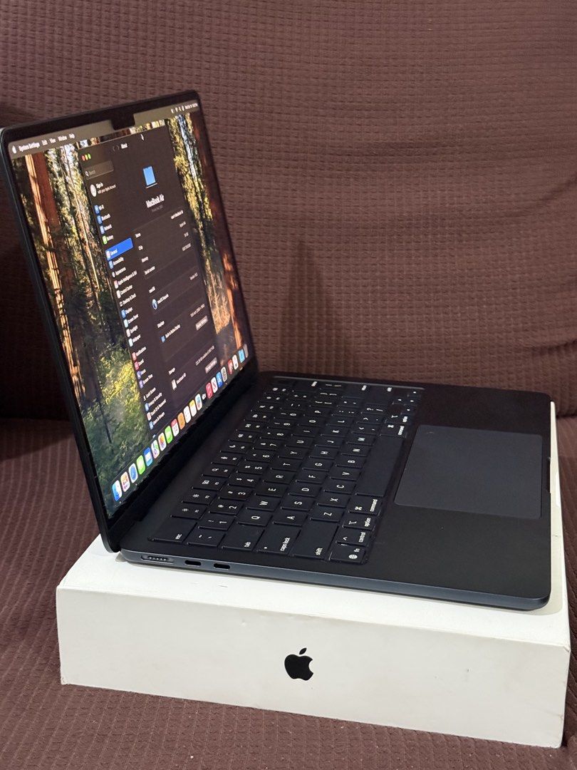 Macbook air M4 16/256gb (Category: Laptops & Notebooks) located in Quezon City. Submitted by enigma_1205 (Listing ID 1468100727, Image 2). Description: Macbook air M4 16/256gb midnight for sale Fors sale only. Pls READ details. Last price posted napo. Fixed price napo. Most likely lowest in the market. Macbook air M4 midnight 16gb unified ram 256gb storage 10core cpu 8core gpu 13.6 inch retina Truetone & touch id 1080p camera 40 cycle count as of