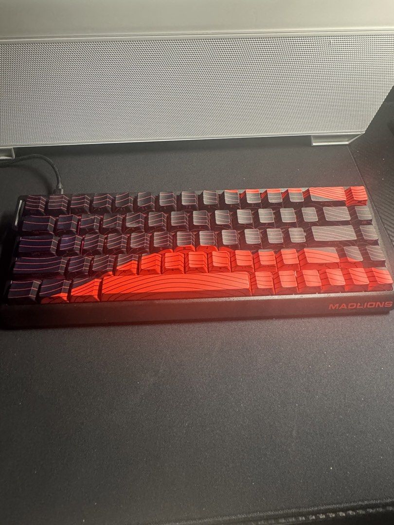Madlions 65% kunlun edition Hall effect keyboard (Category: Computer Keyboard) located in Manila. Submitted by johnstockton1995 (Listing ID 1468085766, Image 2). Description: selling my main keyboard of 1.5 years slightly negotiable no issues still have original box and usb-c wire lost the cotton strap for it though RFS: planning to buy a new keyboard MOP: cash or bank transfer or gcash Meetup: Las Pinas or Paranaque and Alabang strictly only doi