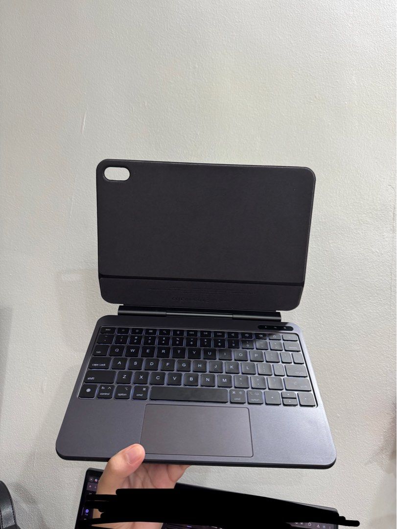 Magnetic Style Keyboard A1935 - lite GOOJODOO. (Category: Computer Keyboard) located in Makati City. Submitted by anhanapmo (Listing ID 1468170290, Image 2). Description: good for ipad 10-11th gen used 3x only, di gaanong gamit dince may pc at laptop naman and usually for movies lang ang ipad no box, natapon na bought last aug premium feels, lighter than other models will wrap carefully if for shipping, can do COD via LBC, can do meet up around m