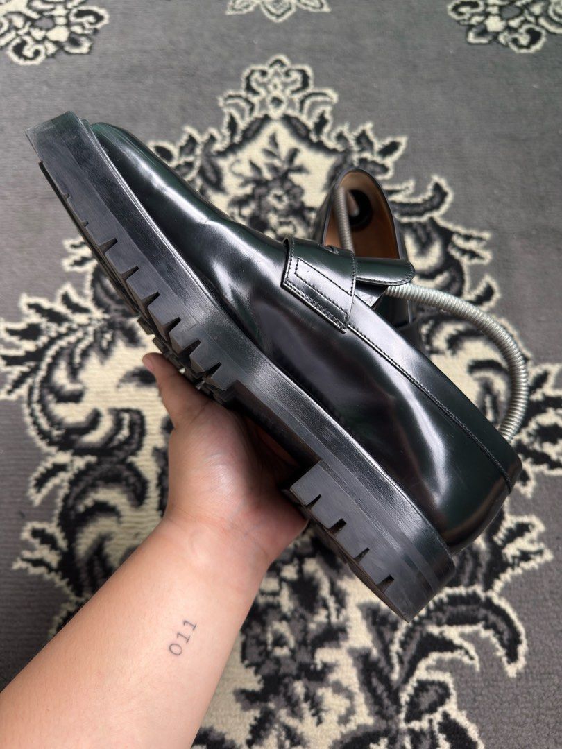 Maison Margiela County Tabi Loafers (Category: Sneakers & Footwear) located in Quezon City. Submitted by jawnzslayer (Listing ID 1468087350, Image 3). Description: mm county loafers tabi complete with box size 42 wide can fit 10.5-11 worn condition selling way below retail of 90k .