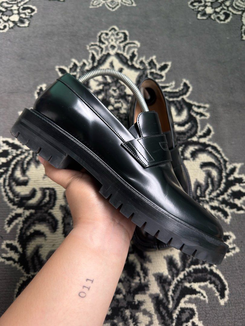 Maison Margiela County Tabi Loafers (Category: Sneakers & Footwear) located in Quezon City. Submitted by jawnzslayer (Listing ID 1468087350, Image 2). Description: mm county loafers tabi complete with box size 42 wide can fit 10.5-11 worn condition selling way below retail of 90k .
