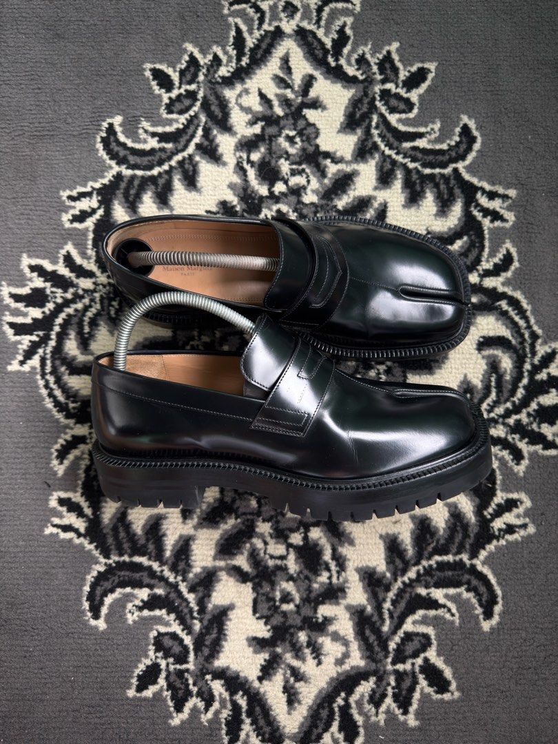 Maison Margiela County Tabi Loafers (Category: Sneakers & Footwear) located in Quezon City. Submitted by jawnzslayer (Listing ID 1468087350, Image 1). Description: mm county loafers tabi complete with box size 42 wide can fit 10.5-11 worn condition selling way below retail of 90k .
