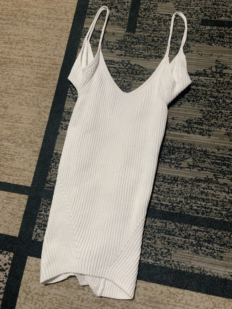 Maison Margiela MM6 (Category: Others Tops) located in Cebu City. Submitted by thriftsh1t.ph (Listing ID 1468133388, Image 2). Description: .