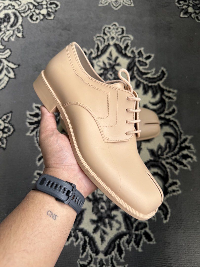 Maison Margiela Tabi Lace Ups (Category: Sneakers & Footwear) located in Quezon City. Submitted by jawnzslayer (Listing ID 1468088287, Image 2). Description: maison margiela beige tabi lace ups no box, pair only size 41 can fit 8-8.5 worn condition .