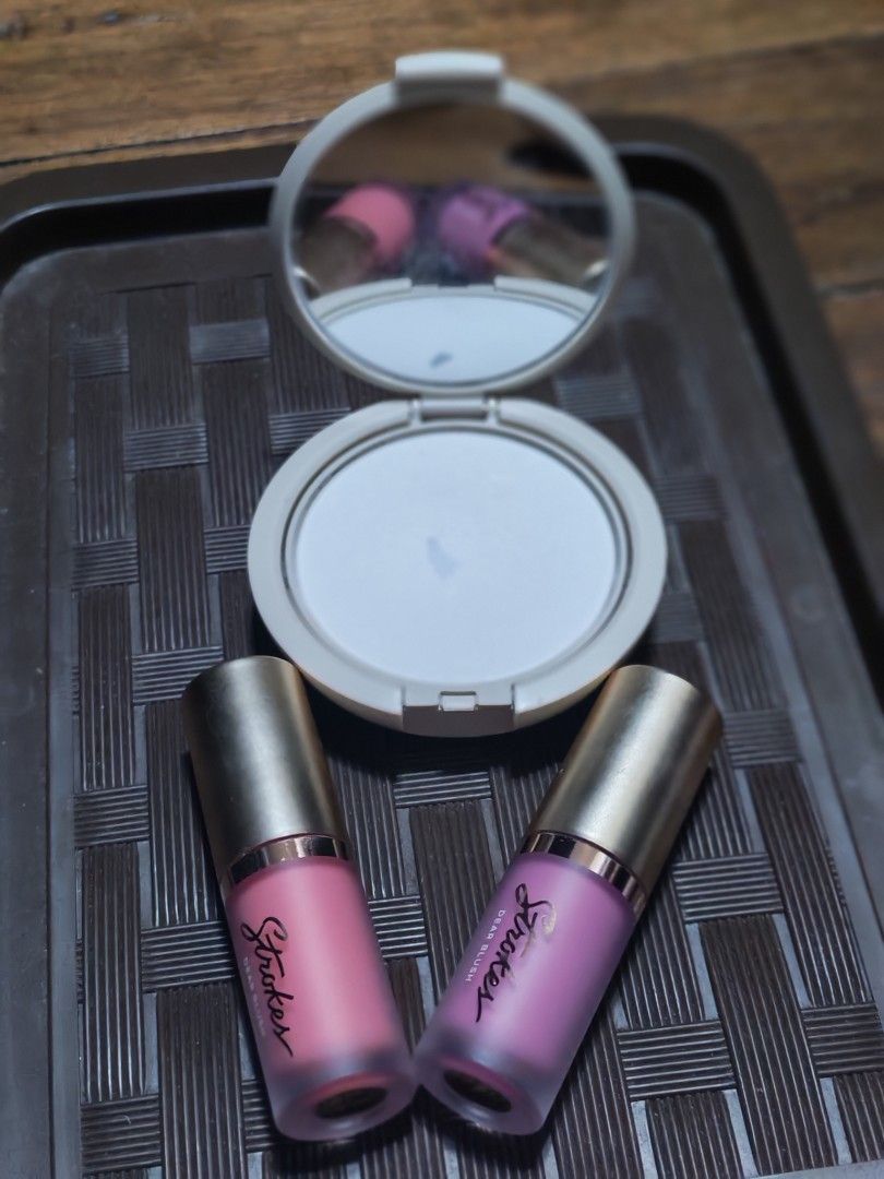 make up bundle (Category: Makeup) located in Pasay City. Submitted by lefoj (Listing ID 1468254277, Image 1). Description: Two shades of Strokes Dear Blush liquid blush included. Colors are Peachy and Babe. Each tube holds 4.4 ml or 0.149 fl oz. Gold caps with frosted glass bottles. Good addition to any makeup routine. if buying individually: strokes liquid blush - 250 each absidy powdet - 250.