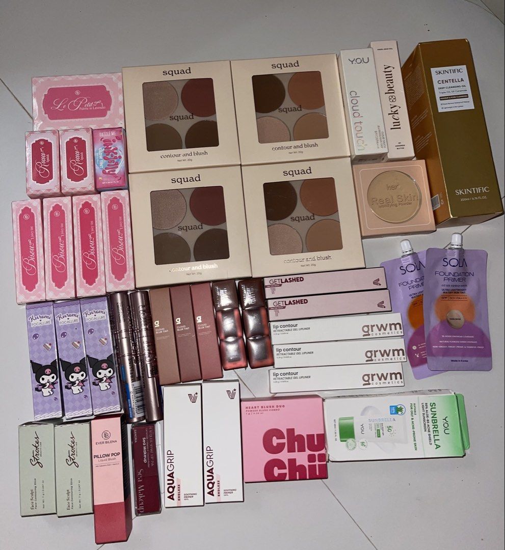 MAKE UP BUNDLE FOR TAKE ALL (Category: Makeup) located in Manila. Submitted by ecglowtique (Listing ID 1468174704, Image 1). Description: FOR TAKE ALL 43pcs + Freebies and free shipping nationwide 🩷 ₱6,800 only with last price for sure buyer and pay today. Once paid I will ship it agad tomorrow via J&T.