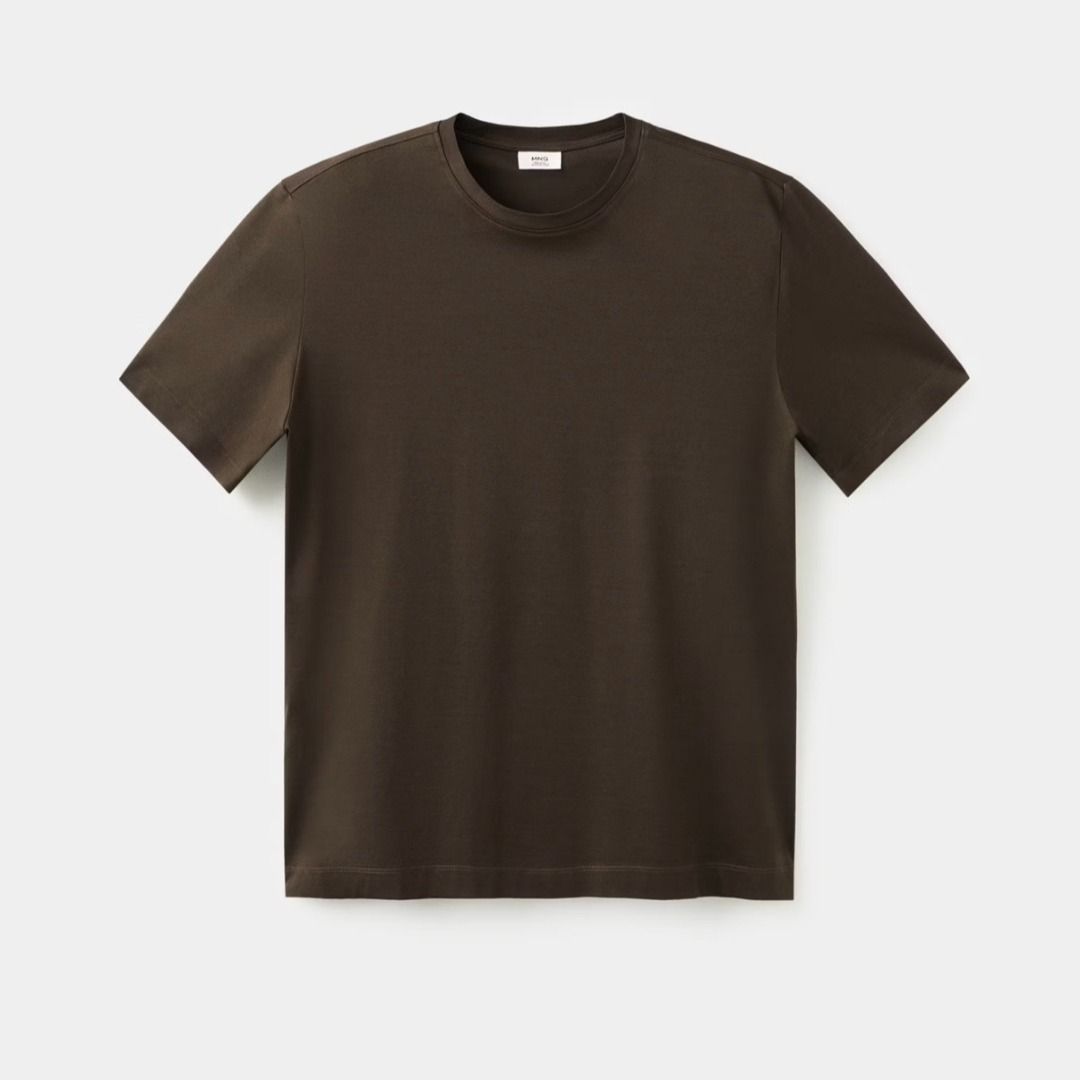 Mango Man Regular Fit Brown T-Shirt (Category: Tshirts & Polo Shirts ) located in Cebu City. Submitted by hommeboy.howard (Listing ID 1468242734, Image 1). Description: - Brand: Mango Man - Color: Dark brown - Neckline: Crew neck with ribbed collar - Fit: Standard fit - Style: Simple daily basic top - Condition: Lightly Used Loc: Cebu City Shipping fee c/o buyer.