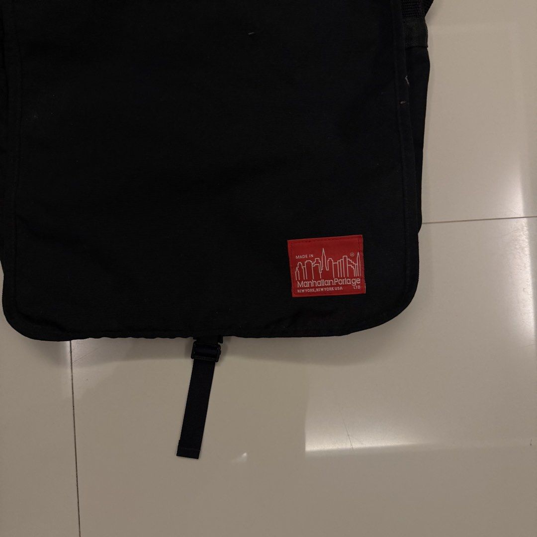 Manhattan Portage Black Messenger Bag (Category: Sling Bags) located in Paranaque City. Submitted by joeymon1 (Listing ID 1468259098, Image 2). Description: Rfs: Not my style, never really used it For reference: Can fit 13 in laptop .